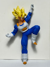 Load image into Gallery viewer, Dragon Ball Z - Son Goku SSJ - Trading Figure - HG 12
