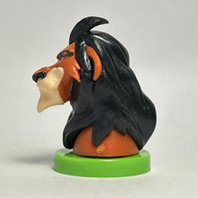 Cargar imagen en el visor de la galería, The Lion King - Scar - Trading Figure - Choco Egg (125)
