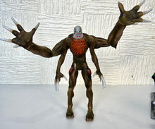 Cargar imagen en el visor de la galería, Resident Evil 2 / Biohazard 2 - William Birkin - Action Figure - G-3/G-4
