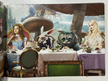Cargar imagen en el visor de la galería, Alice in Wonderland (2010 Film) - Pamphlet
