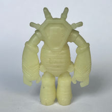 Cargar imagen en el visor de la galería, B-Robo Kabutack - No. 5 Spydon - Eraser - Keshi / Keshigomu

