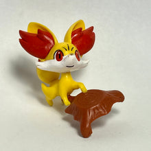 Cargar imagen en el visor de la galería, Pokémon - Fennekin - Mini Figure
