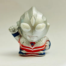 Cargar imagen en el visor de la galería, Ultraman Tiga (Multi Type) - Finger Puppet - SD Figure
