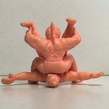 Cargar imagen en el visor de la galería, Kinnikuman vs. Robin Mask - Eraser Figure - Mexican Rolling Clutch Hold (177)
