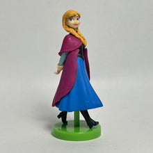 Cargar imagen en el visor de la galería, Frozen - Anna - Trading Figure - Choco Egg (38)
