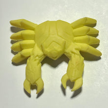 Cargar imagen en el visor de la galería, Saint Seiya - Cancer Cloth - Keshi - Eraser Figure - Yellow

