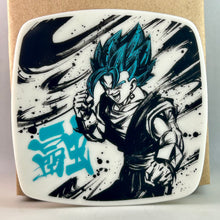 Load image into Gallery viewer, Dragon Ball Super - Son Goku SSGSS - Small Plate - Sumi-shiki
