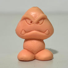 Cargar imagen en el visor de la galería, Super Mario Bros. - Kuribou / Goomba - Eraser / Keshigomu - Meat ver.
