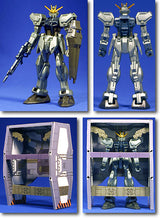 Cargar imagen en el visor de la galería, Mobile Suit Gundam SEED - 1/144 GAT-X105 Strike Gundam (Deactive Mode) - Model Kit - Newtype April 2003
