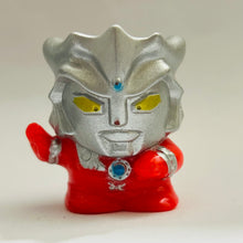 Cargar imagen en el visor de la galería, Ultraman Leo - Finger Puppet - SD Figure
