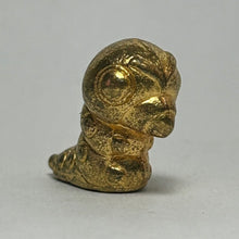 Cargar imagen en el visor de la galería, Pokémon - Caterpie - Trading Metal Figure - Gold ver.
