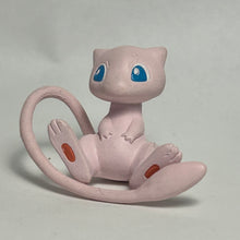 Load image into Gallery viewer, Pokémon - Mew - Trading Figure - Capsule Act
