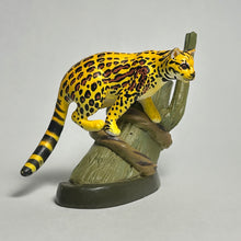Cargar imagen en el visor de la galería, Ocelot - Trading Figure - Feline Animals
