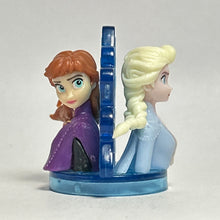 Cargar imagen en el visor de la galería, Frozen 2 - Anna &amp; Elsa - Trading Figure - Choco Egg (07)
