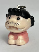 Cargar imagen en el visor de la galería, Sazae-bon - Tensai Bakabon - Sazae-san Figure Keychain
