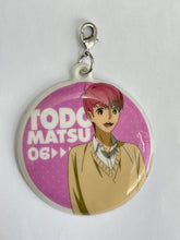 Cargar imagen en el visor de la galería, Osomatsu-san - Matsuno Todomatsu - Reflection Keychain
