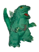 Cargar imagen en el visor de la galería, Gojira - Godzilla (2003) - Monster King Club - Trading Figure - GAME Bonus - Clear ver.
