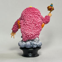 Cargar imagen en el visor de la galería, One Piece - Donquixote Doflamingo - Figure - Chess Piece
