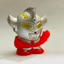 Cargar imagen en el visor de la galería, Ultraman Taro - Finger Puppet - SD Figure
