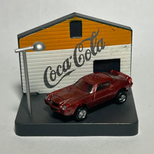 Cargar imagen en el visor de la galería, Chevrolet Camaro 1977 - Mini Diorama
