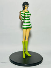 Load image into Gallery viewer, One Piece Film: Strong World - Nico Robin - DX Heroin Figure
