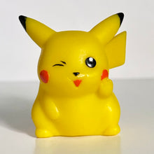 Cargar imagen en el visor de la galería, Pokémon - Pikachu - Finger Puppet
