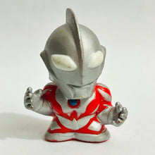 Cargar imagen en el visor de la galería, Mega Monster Battle Ultra Galaxy: The Movie - Ultraman Belial - Finger Puppet - SD Figure - Early ver.
