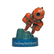 Load image into Gallery viewer, DeepSea Exploration suit - Trading Figure - Miniature
