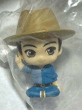 Cargar imagen en el visor de la galería, TinyTan - V - Mini Figure - Suwarasetai - BTS
