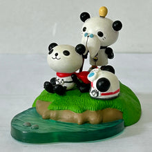 Load image into Gallery viewer, Panda Z mini collection 2 - Dr. Panji &amp; Pan-taron
