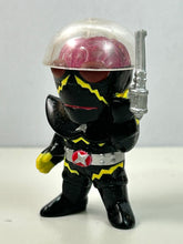Load image into Gallery viewer, Jinzou Ningen Kikaider - Hakaider - Figure Keychain
