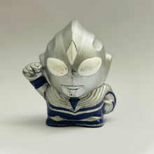 Cargar imagen en el visor de la galería, Ultraman Tiga (Sky Type) - Finger Puppet - SD Figure
