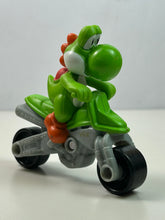 Cargar imagen en el visor de la galería, Mario Kart 8 - Yoshi - Toy - Happy Set
