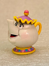 Cargar imagen en el visor de la galería, Beauty and the Beast - Mrs. Potts - Disney Choco Party Part 3 - Trading Figure (070)
