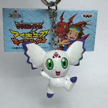 Load image into Gallery viewer, Digimon Tamers - Calumon - Figure Keychain
