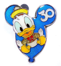 Cargar imagen en el visor de la galería, Disney Characters - Donald Duck - Award Pin - Tokyo Disney Resort 30th Anniversary “The Happiness Year”
