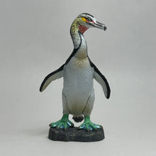 Cargar imagen en el visor de la galería, Copepteryx - Trading Figure - Miniature (072)
