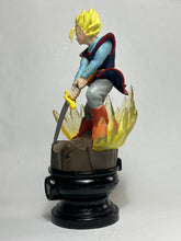 Cargar imagen en el visor de la galería, Dragon Ball Z - Son Gohan SSJ - Chess Piece - Queen
