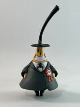 Cargar imagen en el visor de la galería, The Nightmare Before Christmas - Mayor of Halloween Town - Mini Figure
