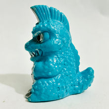 Cargar imagen en el visor de la galería, Return of Ultraman - Arstron - Finger Puppet - Kaiju - Monster - SD Figure (2)
