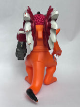 Cargar imagen en el visor de la galería, Digimon Savers - RizeGreymon - Soft Vinyl Figure
