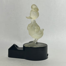 Cargar imagen en el visor de la galería, Disney Characters - Donald Duck - Led Figure
