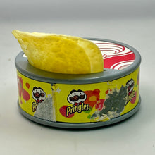Cargar imagen en el visor de la galería, Pringles Pullback Car - Toy
