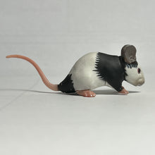 Cargar imagen en el visor de la galería, Mouse - Trading Figure - Miniature - 84 P39B
