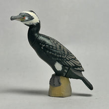 Cargar imagen en el visor de la galería, Cormorant - Trading Figure - Miniature (145)
