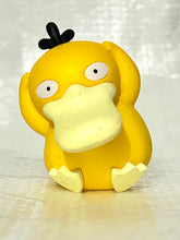 Cargar imagen en el visor de la galería, Pocket Monsters - Koduck / Psyduck - Pokémon Waza Snap Iroiro na Waza
