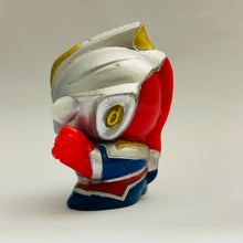 Cargar imagen en el visor de la galería, Ultraman Cosmos (Eclipse Mode) - Finger Puppet - SD Figure
