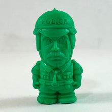 Cargar imagen en el visor de la galería, Dr Slump - Police Officer Pagos - Keshigomu/Eraser - Green ver.
