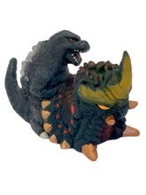 Load image into Gallery viewer, Gojira - Godzilla and Battra (1991) - Monster King Club - Trading Figure
