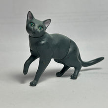 Cargar imagen en el visor de la galería, Russian Blue - Trading Figure - Miniature - 001
